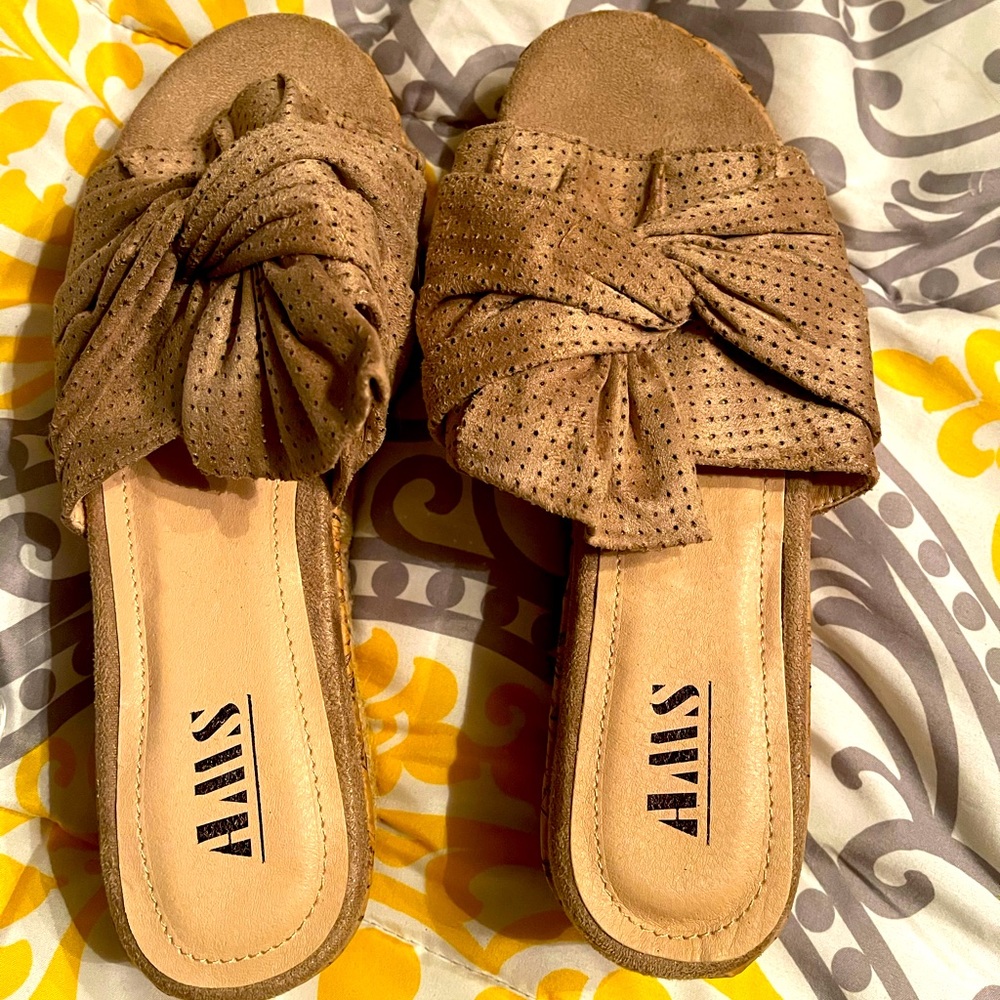 Nude sandals